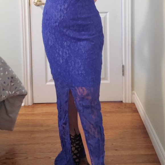 Blue Lace - Picture 2 of 10